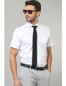 TUDORS Klasik Fit Kısa Kollu Düz Erkek Beyaz Gömlek