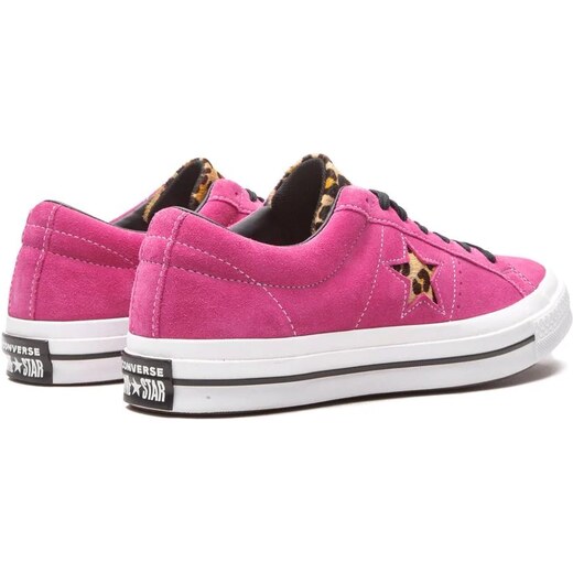 converse pink one star