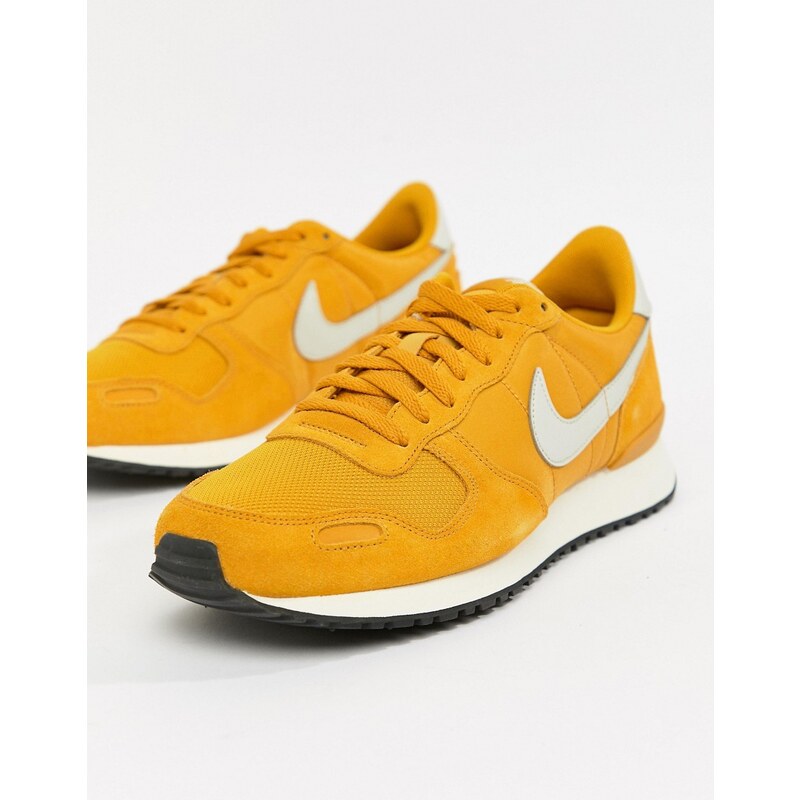 Nike yellow cheap air vortex trainers