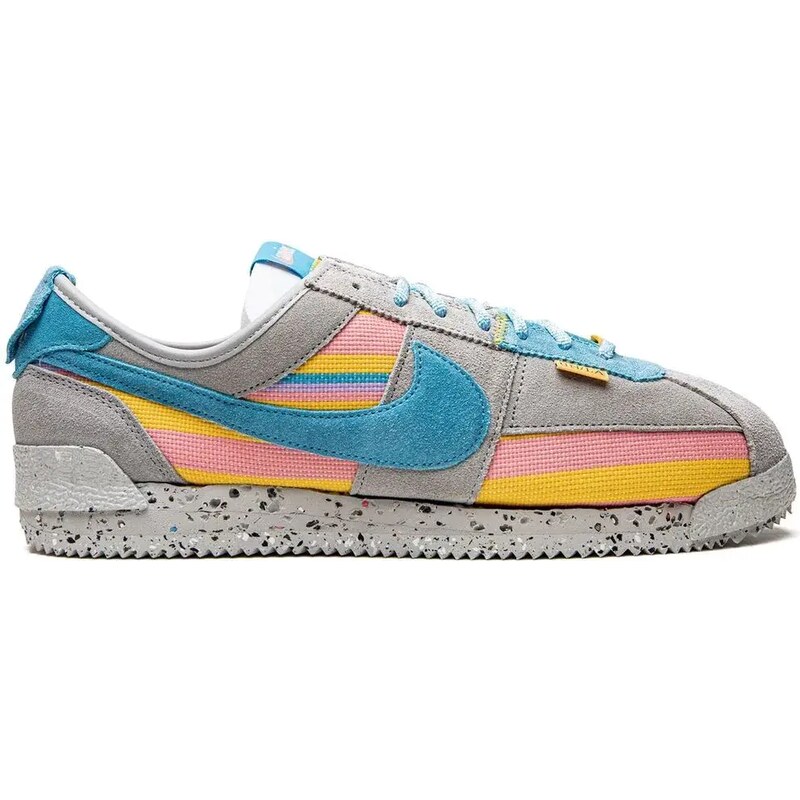 Nike cortez on sale 2 lacivert beyaz