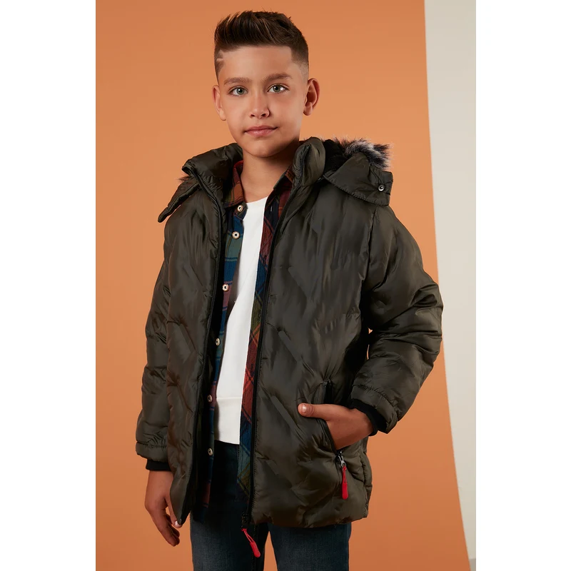 Lela İçi Peluş Astarlı Çıkarılabilir Kapüşonlu Erkek Çocuk Mont 5760013 Koyu Haki