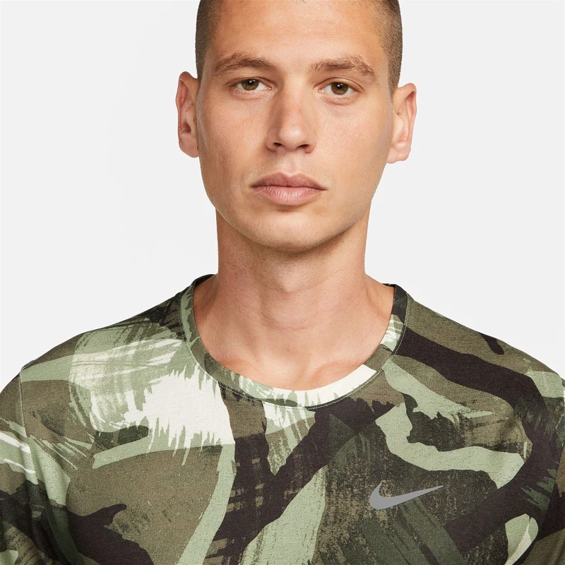 Nike Dri-Fit Miler Camo Erkek Yeşil T-Shirt RQ7656