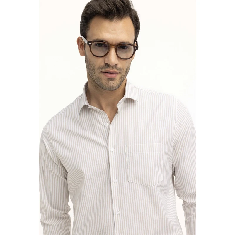 TUDORS Klasik Fit Rahat Kalıp İnce Çizgili Pamuklu Kravatlık Yaka Erkek Bej Gömlek