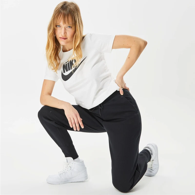 Nike Sportswear Tech Fleece Kadın Siyah Eşofman Altı.CW4292.010