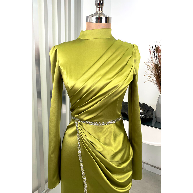 Rana Zenn Önü Drapeli Taş Şerit Detay Kalem Model Saten Nare Abiye - Yağ Yeşili