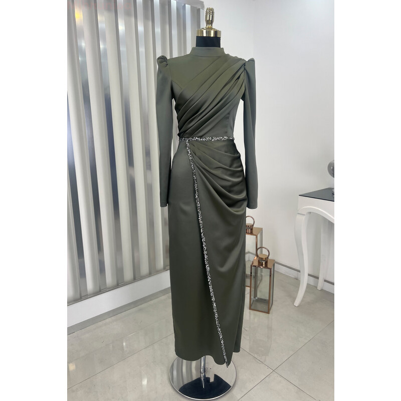 Rana Zenn Önü Drapeli Taş Şerit Detay Kalem Model Saten Nare Abiye - Haki